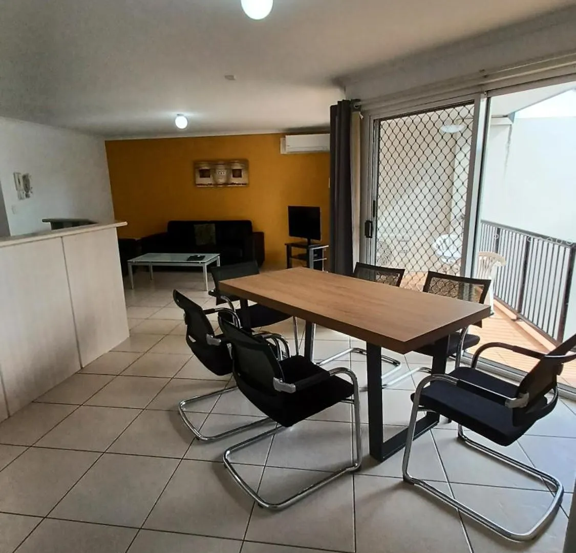 Aparthotel Blue Waters Apartments Gold Coast