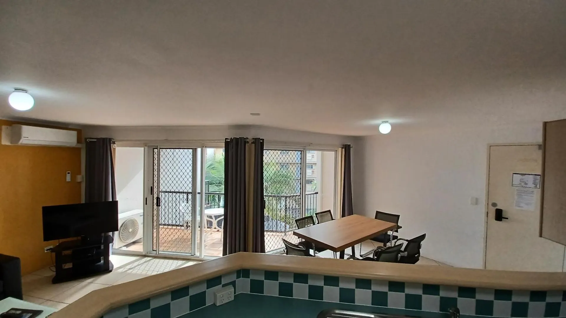 Blue Waters Apartments Gold Coast Aparthotel