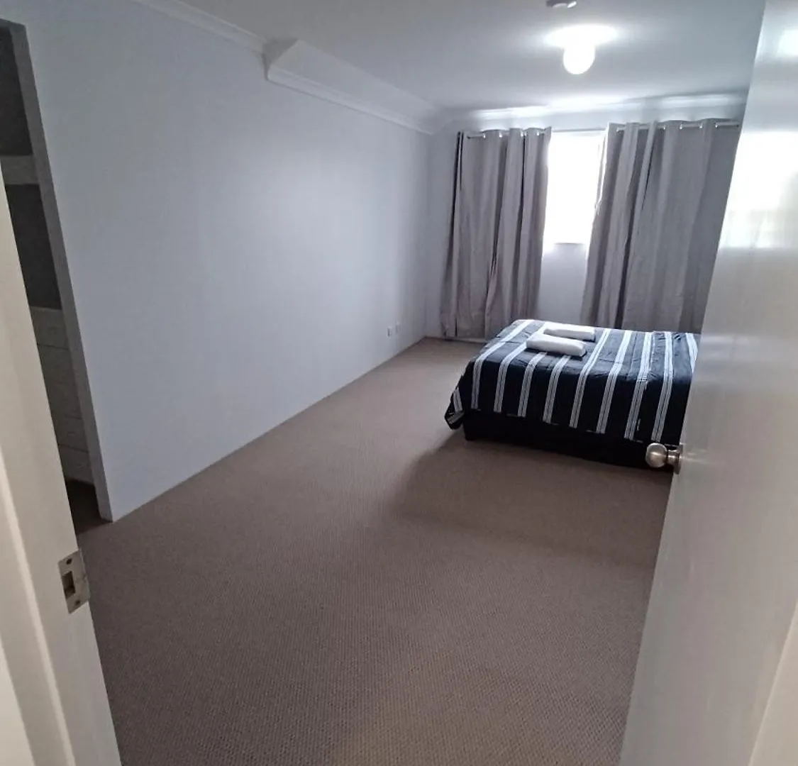 Blue Waters Apartments Gold Coast Aparthotel