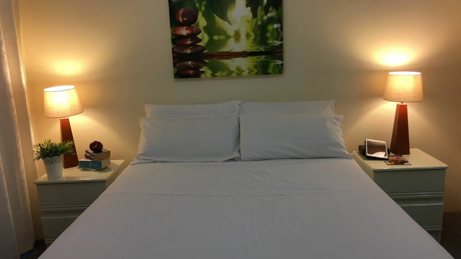 Aparthotel Blue Waters Apartments Gold Coast